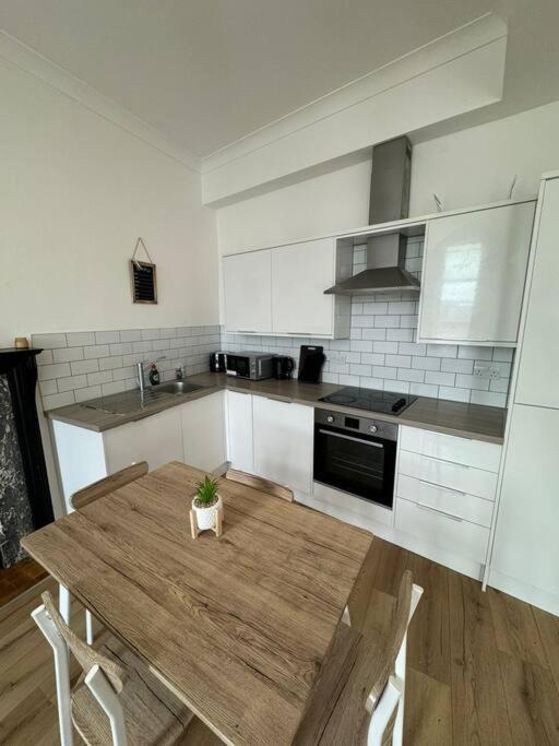 Spacious Flat In Sheffield City Center Gs304 ภายนอก รูปภาพ