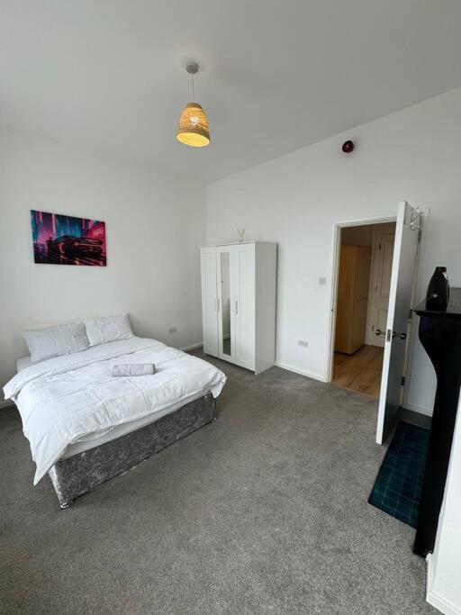 Spacious Flat In Sheffield City Center Gs304 ภายนอก รูปภาพ